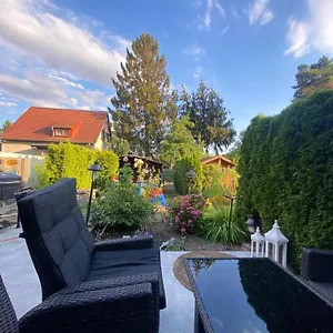 https://schnes-zimmer-im-charmanten-haus.find-berlin-hotels.com